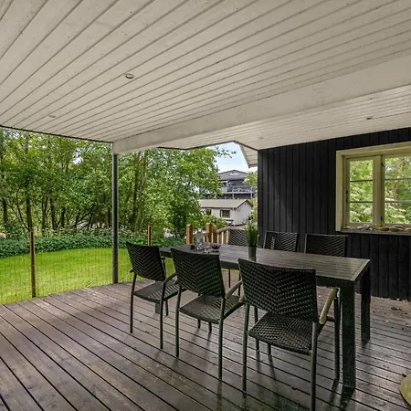 Casa vacanze Large With Large Outdoor Wilderness Bath And Activity Room, Only 500 Meters From Stauning Harbor *